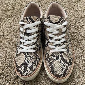 ZARA SNAKE PRINT SNEAKERS